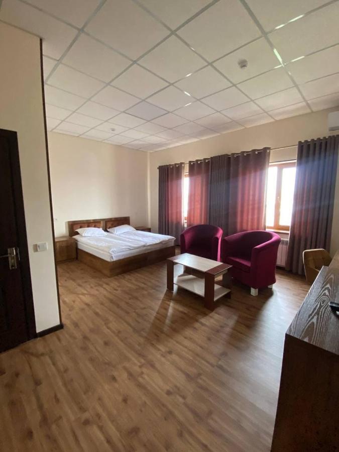 Uzumfermer Hotel & Winery 塔什干 外观 照片